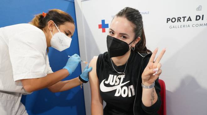 Vaccinazione per gli studenti dai 12 ai 18 anni